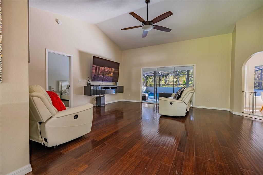 待售: $515,000 (3 贝兹, 2 浴室, 1705 平方英尺)