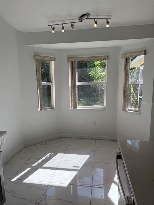 В аренду: $1,900 (3 спален, 2 ванн, 1485 Квадратных фут)