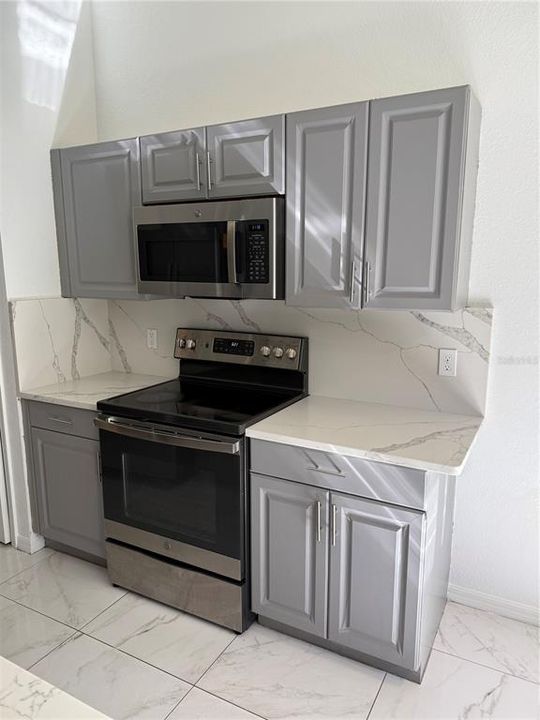 В аренду: $1,900 (3 спален, 2 ванн, 1485 Квадратных фут)