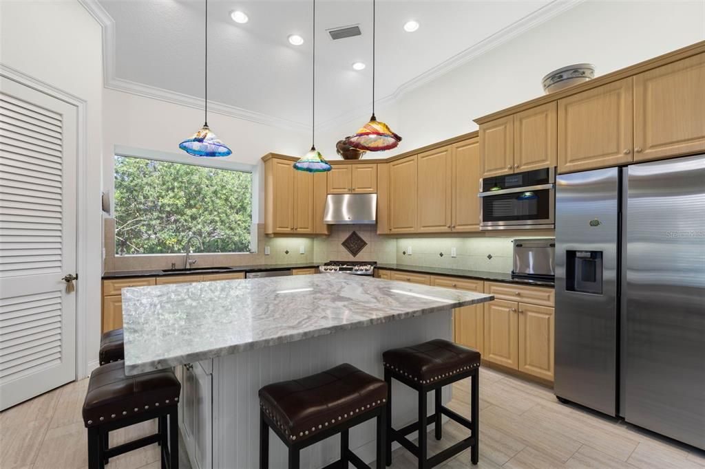 待售: $819,000 (3 贝兹, 2 浴室, 2643 平方英尺)