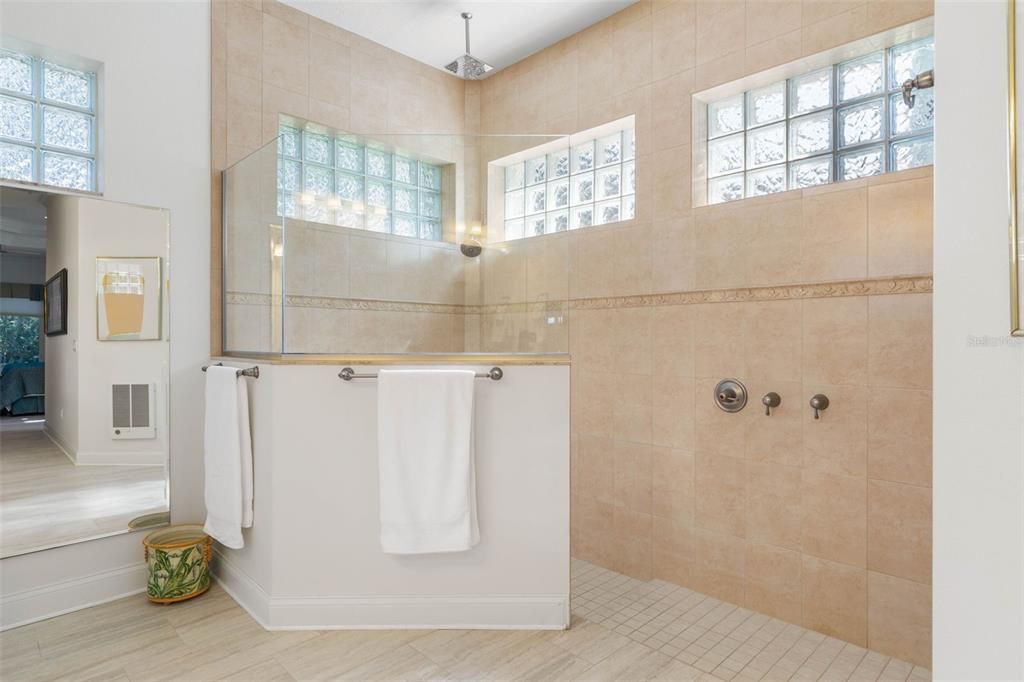 待售: $819,000 (3 贝兹, 2 浴室, 2643 平方英尺)