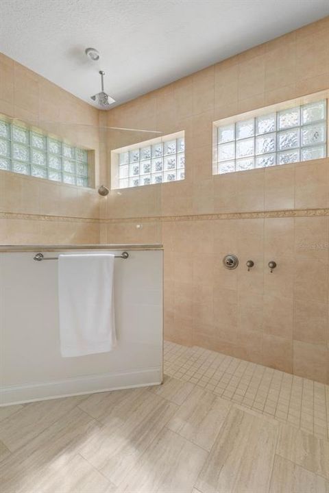 待售: $819,000 (3 贝兹, 2 浴室, 2643 平方英尺)