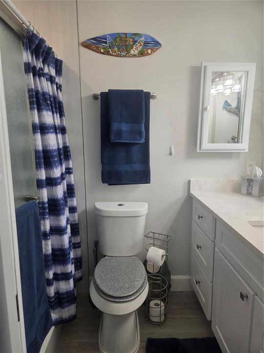 For Sale: $209,900 (2 beds, 2 baths, 1109 Square Feet)