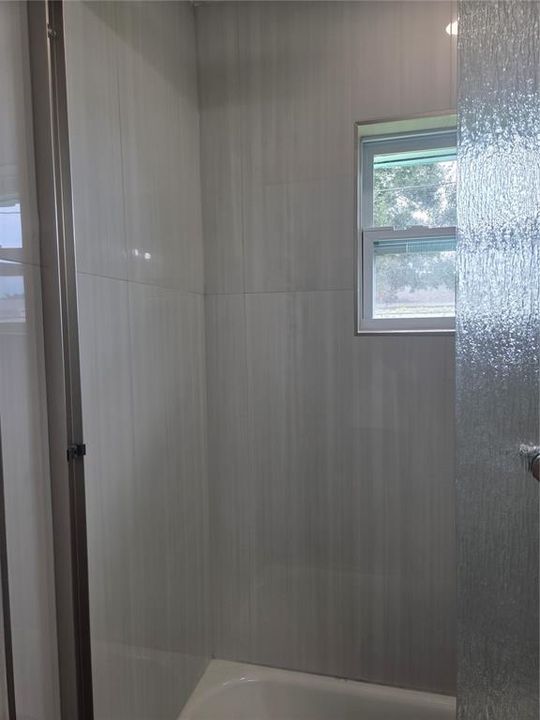 For Sale: $209,900 (2 beds, 2 baths, 1109 Square Feet)