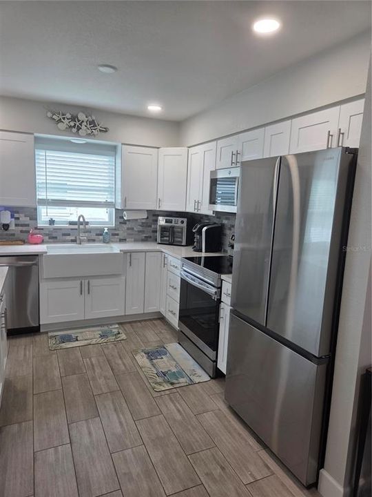 For Sale: $209,900 (2 beds, 2 baths, 1109 Square Feet)