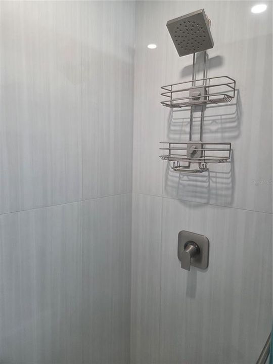 For Sale: $209,900 (2 beds, 2 baths, 1109 Square Feet)