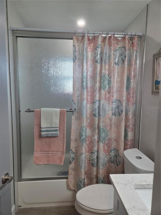 For Sale: $209,900 (2 beds, 2 baths, 1109 Square Feet)