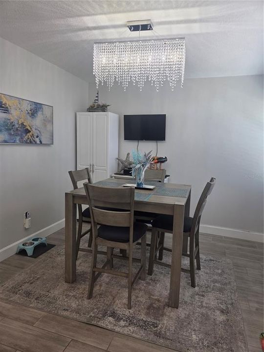 For Sale: $209,900 (2 beds, 2 baths, 1109 Square Feet)