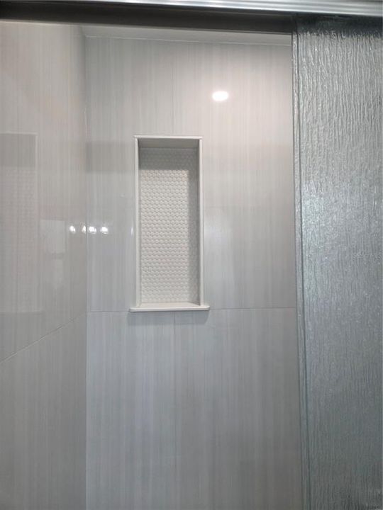 For Sale: $209,900 (2 beds, 2 baths, 1109 Square Feet)