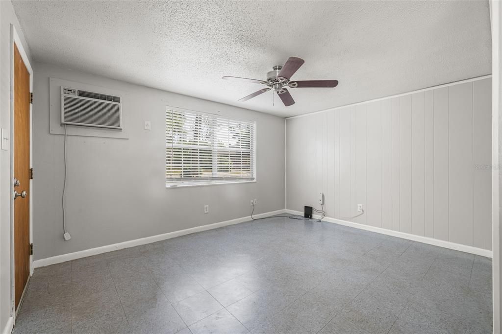 Active With Contract: $250,000 (2 beds, 0 baths, 1080 Square Feet)