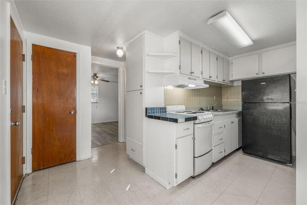 Active With Contract: $250,000 (2 beds, 0 baths, 1080 Square Feet)
