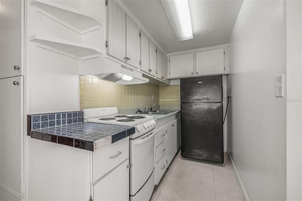 Active With Contract: $250,000 (2 beds, 0 baths, 1080 Square Feet)