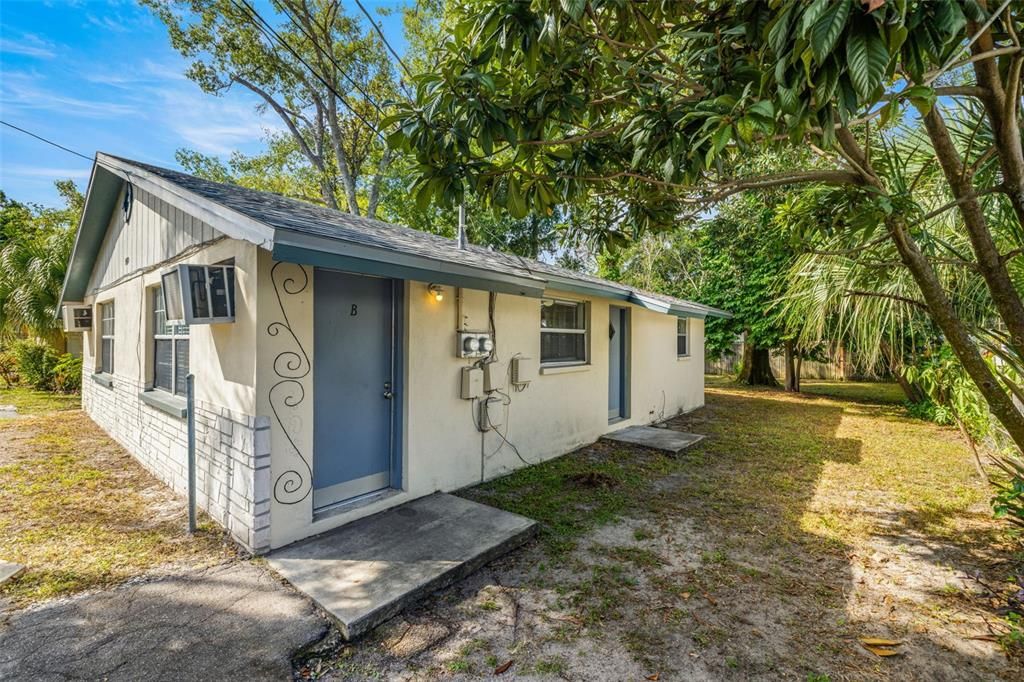 Active With Contract: $250,000 (2 beds, 0 baths, 1080 Square Feet)