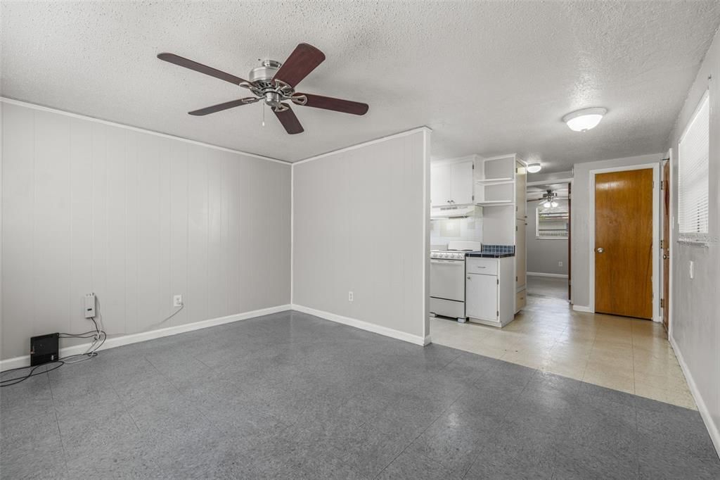 Active With Contract: $250,000 (2 beds, 0 baths, 1080 Square Feet)