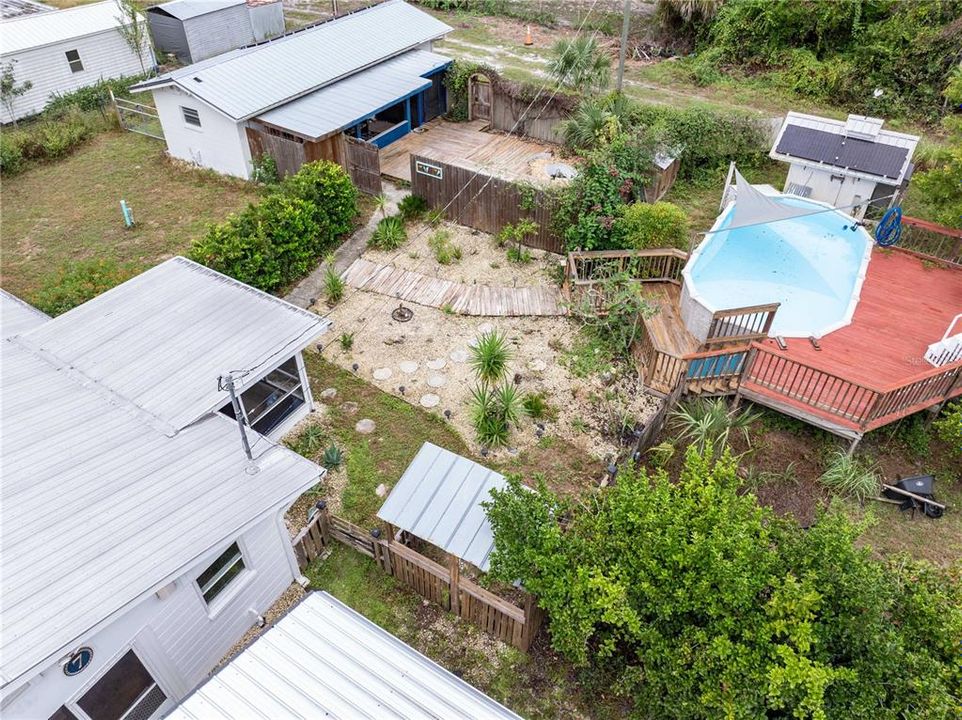 На продажу: $199,000 (2 спален, 1 ванн, 884 Квадратных фут)