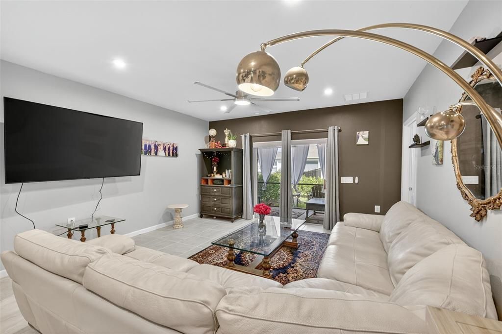 待售: $269,999 (3 贝兹, 2 浴室, 1503 平方英尺)