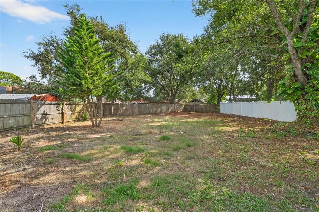 合同活跃: $439,900 (3 贝兹, 2 浴室, 1612 平方英尺)