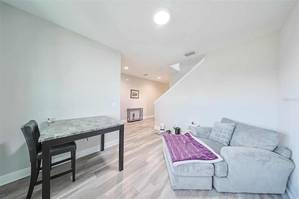 На продажу: $570,000 (4 спален, 4 ванн, 2949 Квадратных фут)