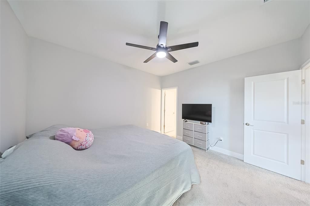 На продажу: $570,000 (4 спален, 4 ванн, 2949 Квадратных фут)