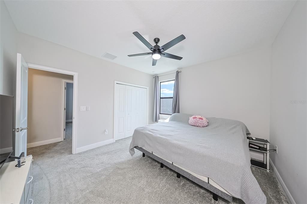 На продажу: $570,000 (4 спален, 4 ванн, 2949 Квадратных фут)