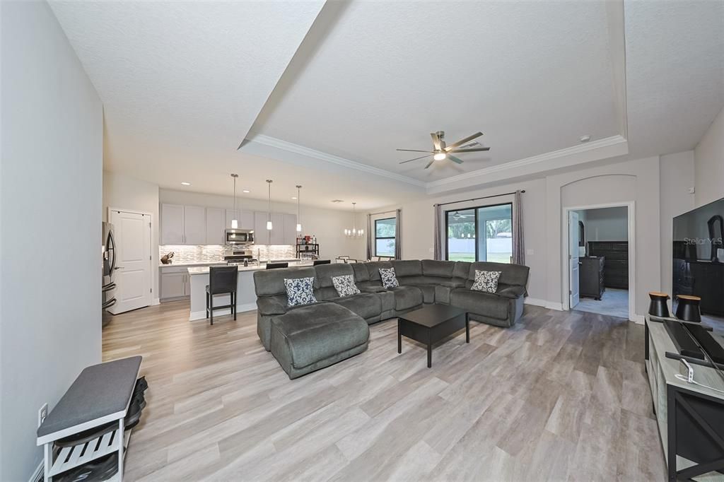 На продажу: $570,000 (4 спален, 4 ванн, 2949 Квадратных фут)