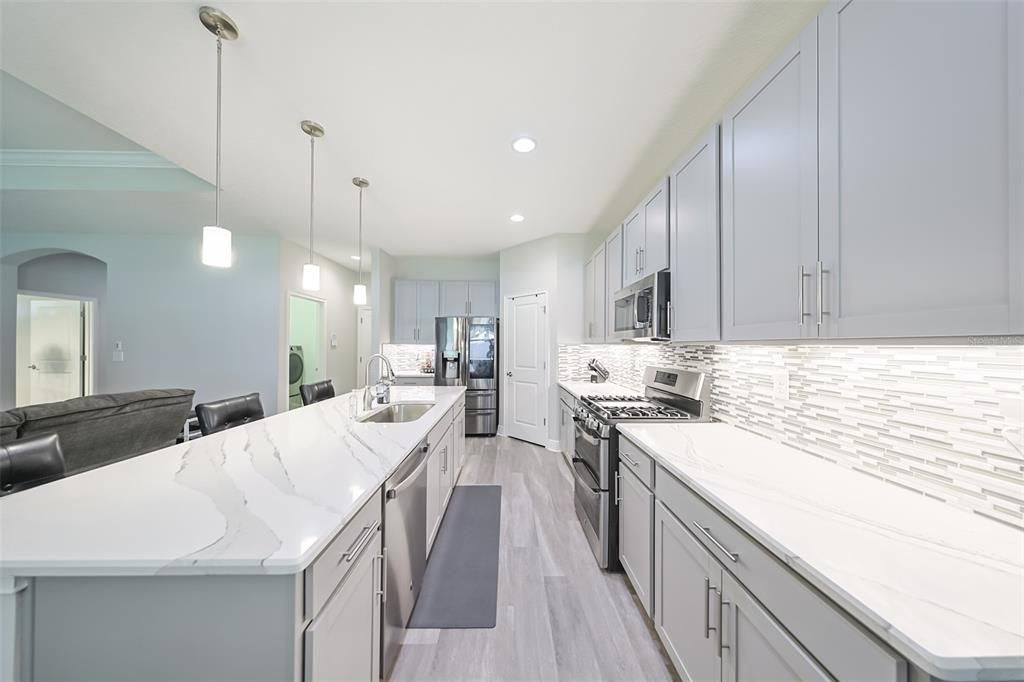 На продажу: $570,000 (4 спален, 4 ванн, 2949 Квадратных фут)