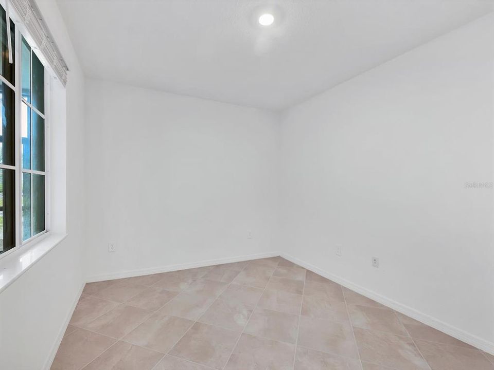 待售: $359,000 (2 贝兹, 2 浴室, 1353 平方英尺)