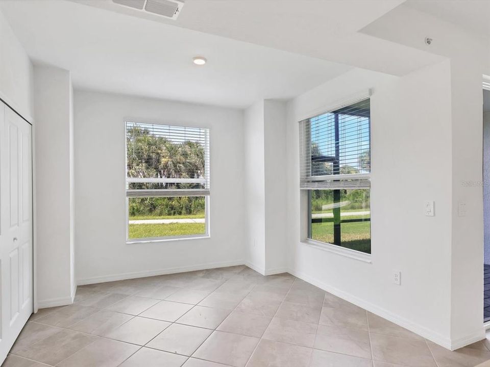 待售: $359,000 (2 贝兹, 2 浴室, 1353 平方英尺)