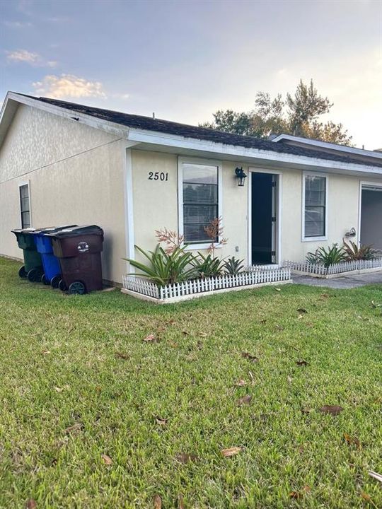 出租: $1,750 (2 贝兹, 2 浴室, 874 平方英尺)