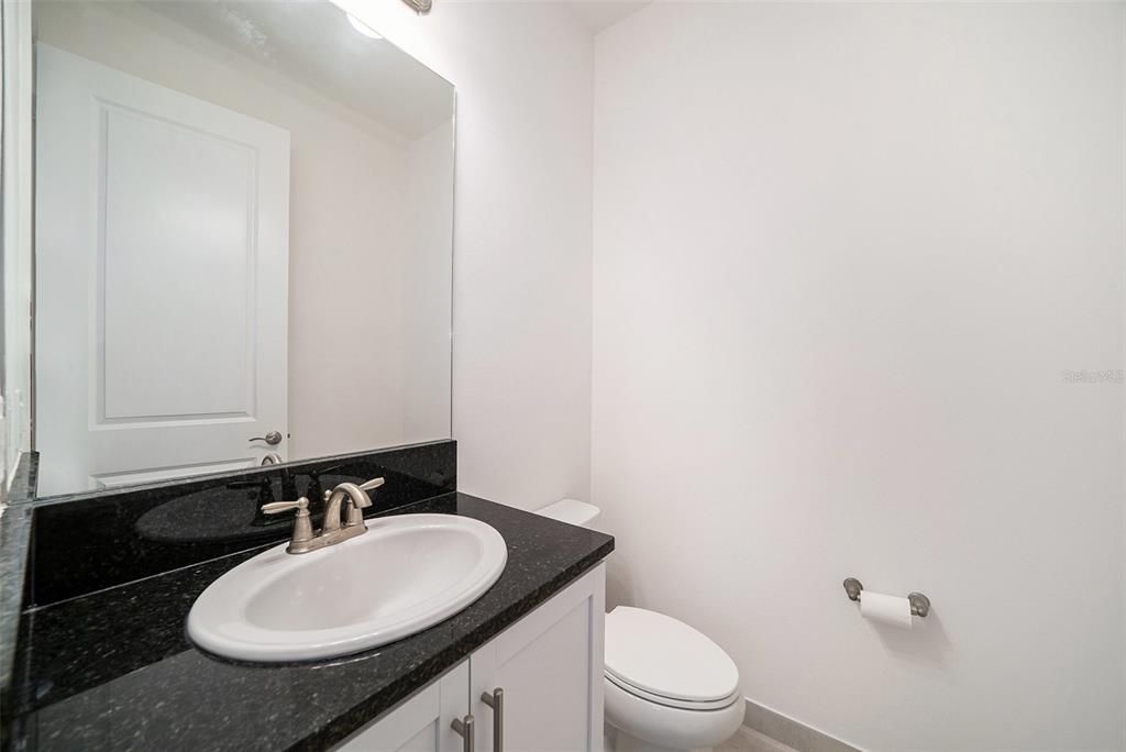 待售: $699,900 (5 贝兹, 4 浴室, 3251 平方英尺)