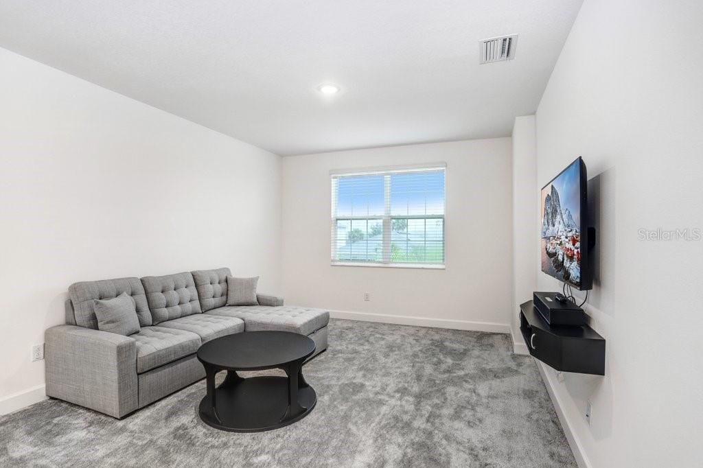 待售: $699,900 (5 贝兹, 4 浴室, 3251 平方英尺)