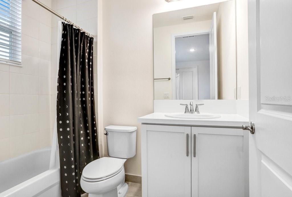 待售: $699,900 (5 贝兹, 4 浴室, 3251 平方英尺)