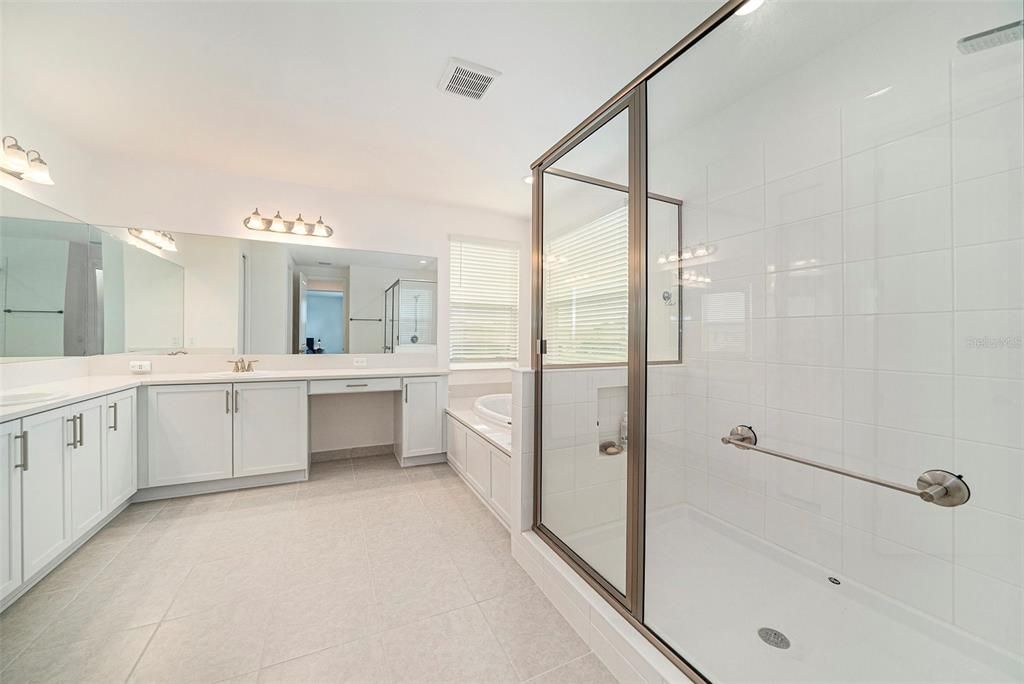 待售: $699,900 (5 贝兹, 4 浴室, 3251 平方英尺)