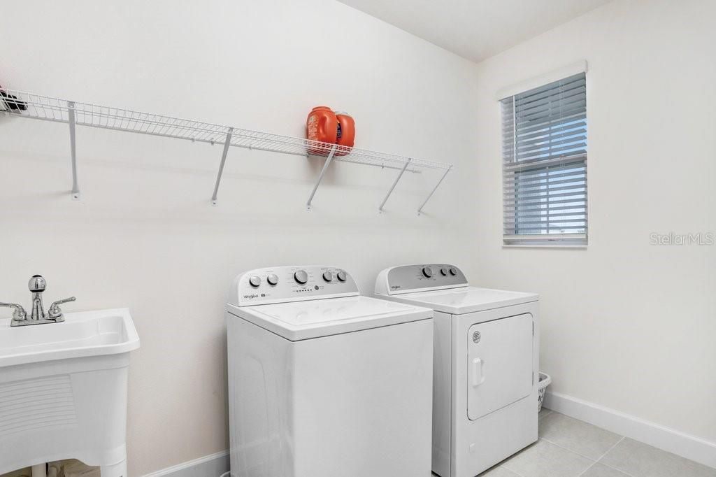 待售: $699,900 (5 贝兹, 4 浴室, 3251 平方英尺)