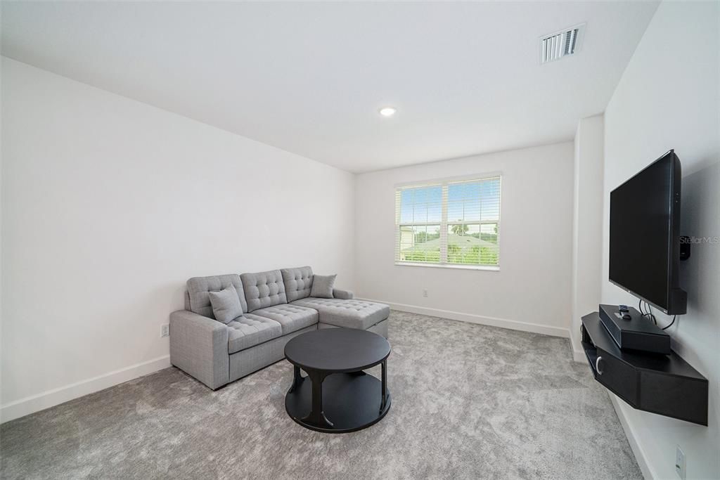 待售: $699,900 (5 贝兹, 4 浴室, 3251 平方英尺)