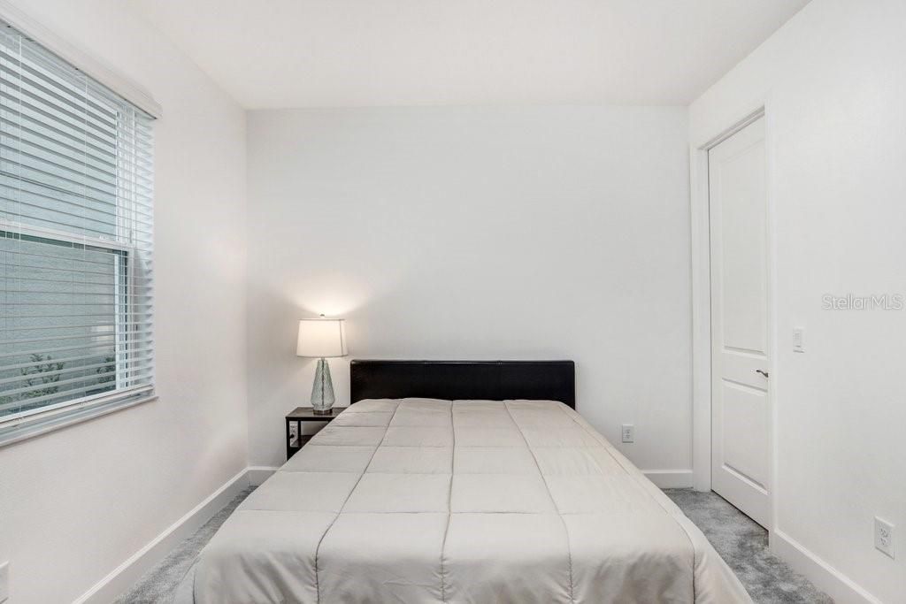 待售: $699,900 (5 贝兹, 4 浴室, 3251 平方英尺)