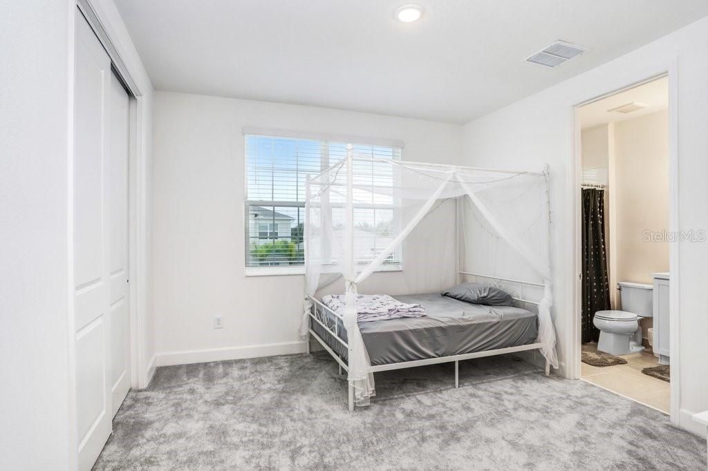 待售: $699,900 (5 贝兹, 4 浴室, 3251 平方英尺)