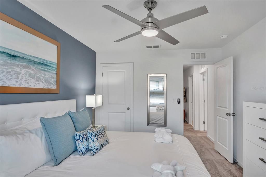 待售: $645,000 (5 贝兹, 4 浴室, 2299 平方英尺)