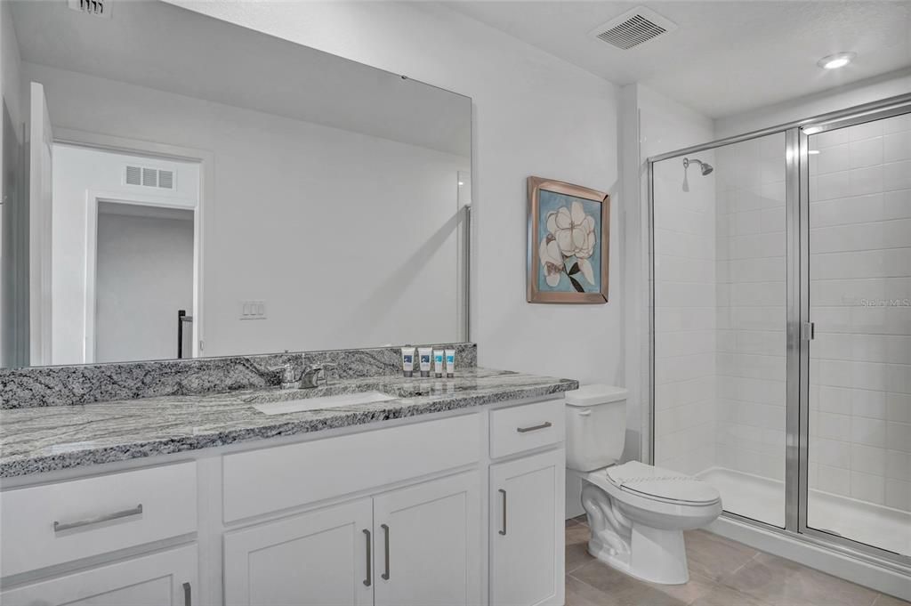 待售: $645,000 (5 贝兹, 4 浴室, 2299 平方英尺)