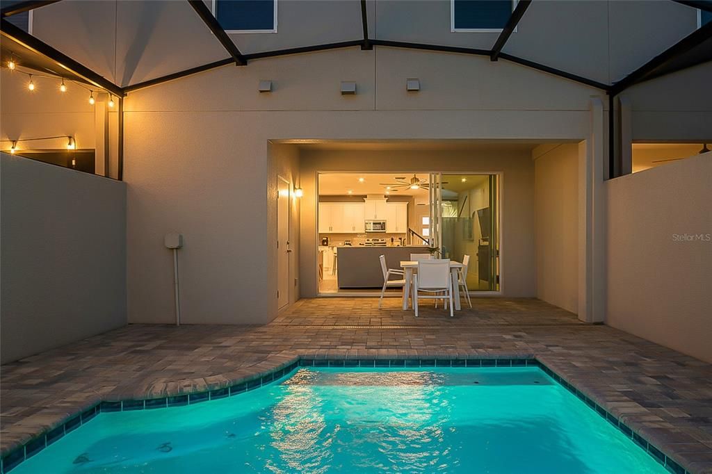 待售: $645,000 (5 贝兹, 4 浴室, 2299 平方英尺)