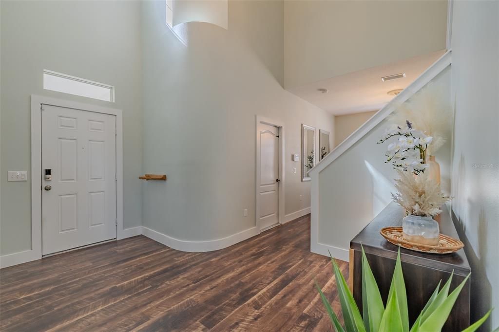 待售: $500,000 (4 贝兹, 2 浴室, 2412 平方英尺)