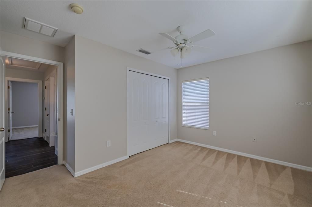 待售: $500,000 (4 贝兹, 2 浴室, 2412 平方英尺)