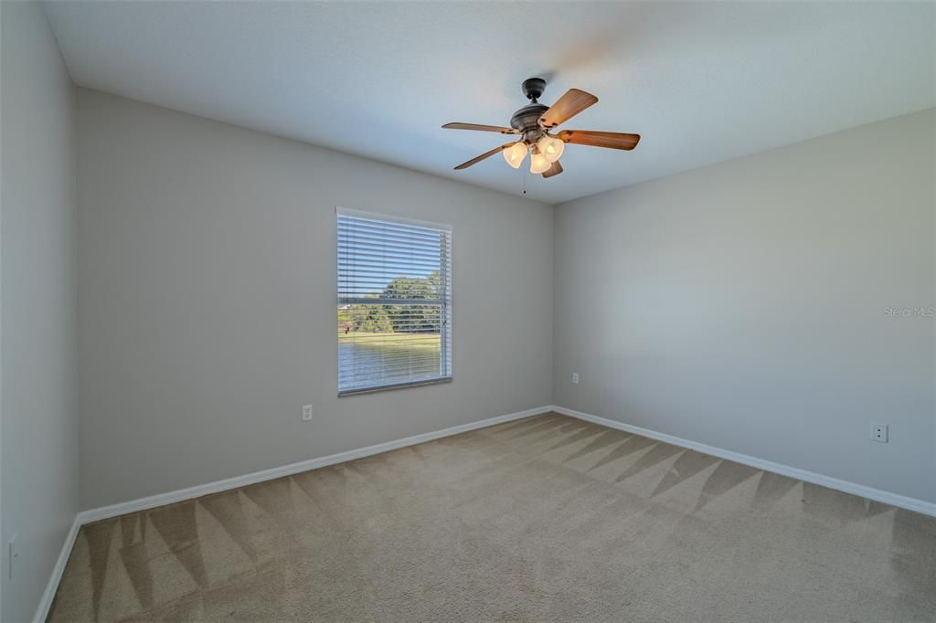 待售: $500,000 (4 贝兹, 2 浴室, 2412 平方英尺)