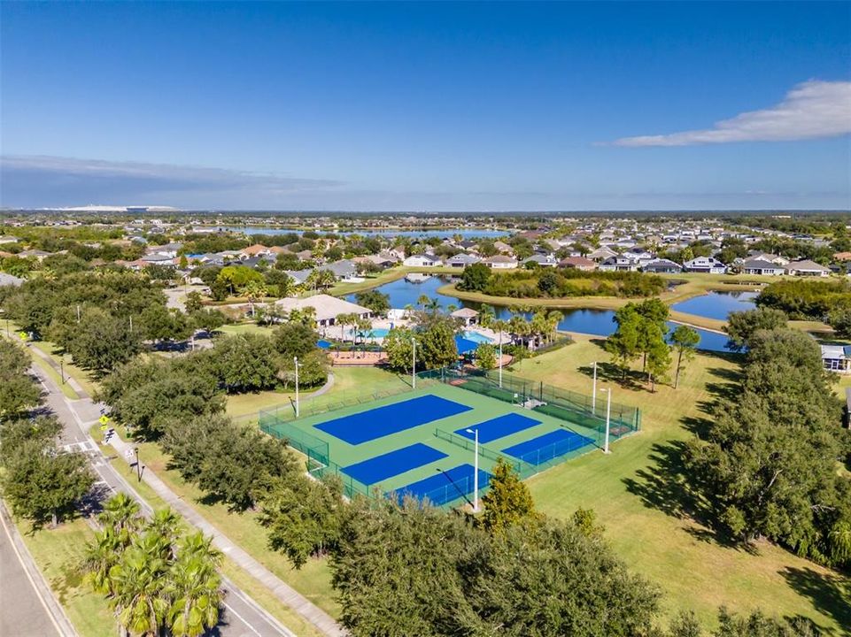 待售: $500,000 (4 贝兹, 2 浴室, 2412 平方英尺)