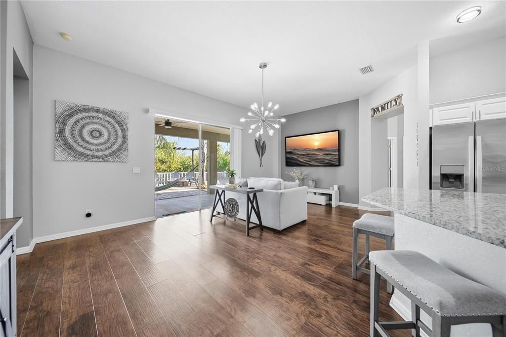 For Sale: $369,900 (3 beds, 2 baths, 1602 Square Feet)