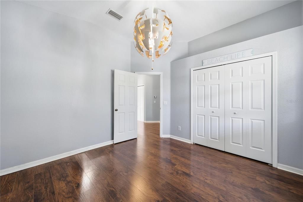 For Sale: $369,900 (3 beds, 2 baths, 1602 Square Feet)