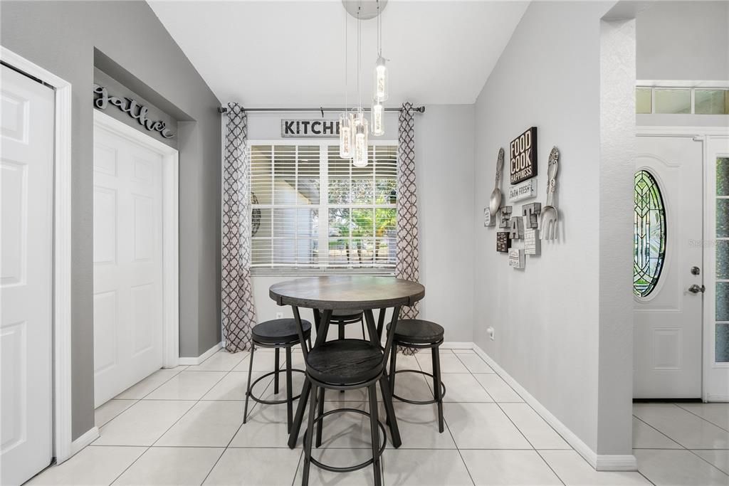 For Sale: $369,900 (3 beds, 2 baths, 1602 Square Feet)