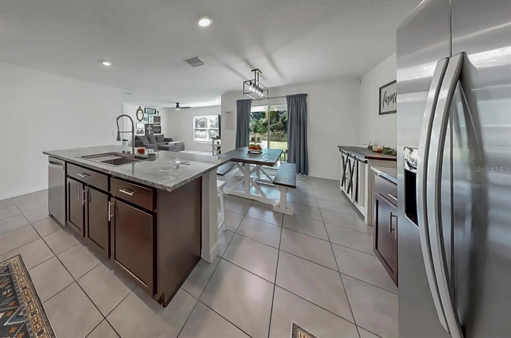 For Sale: $375,000 (4 beds, 2 baths, 1846 Square Feet)