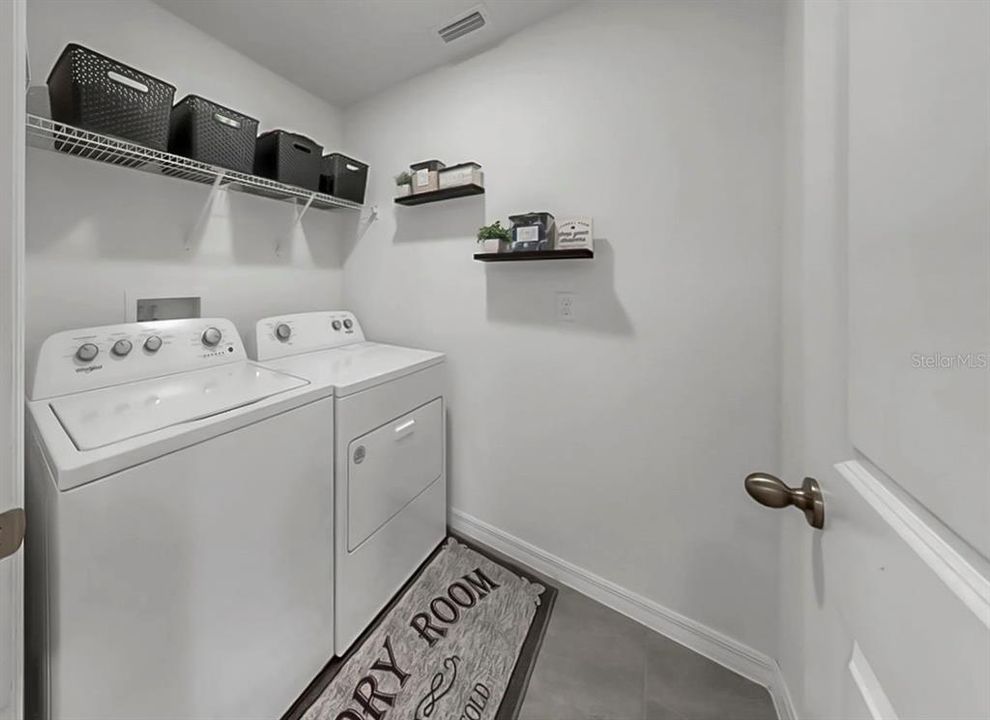 For Sale: $375,000 (4 beds, 2 baths, 1846 Square Feet)