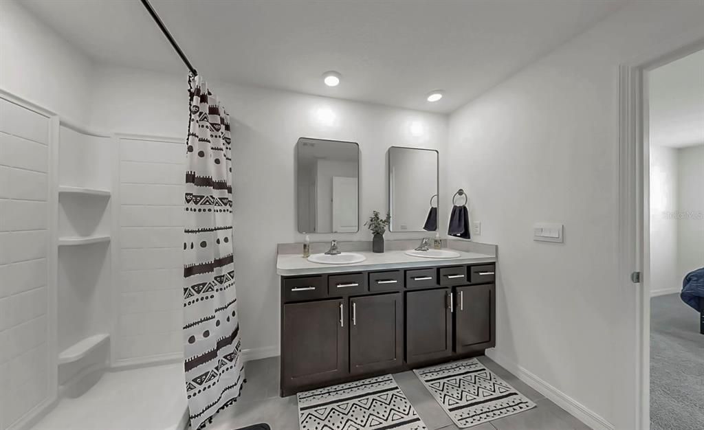 For Sale: $375,000 (4 beds, 2 baths, 1846 Square Feet)